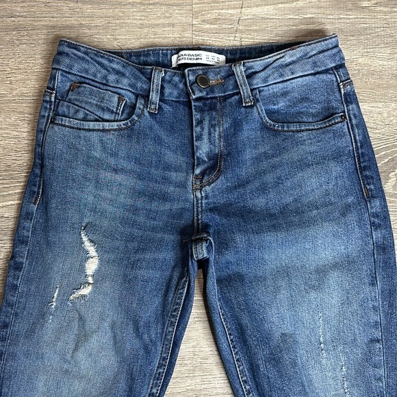 Zara Basic Z1975 Denim Women’s Mid-Rise Distressed Crop Straight Leg Jeans Sz 2 - Picture 2 of 12